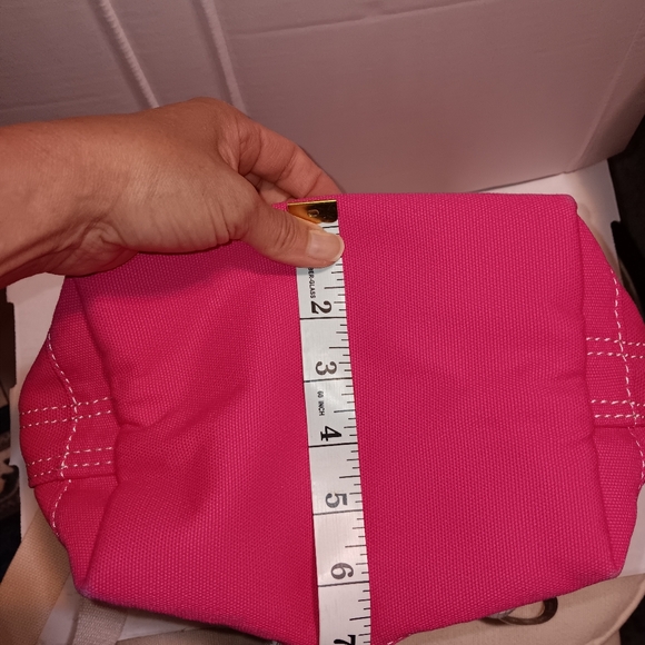 Lands End Small hot pink canvas tote w/removabl shoulder strap that I sewed on. - Picture 5 of 6